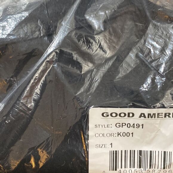 Good American Black Sports Bra With Pin Tuck Mesh Insert Size 1 - Picture 5 of 6